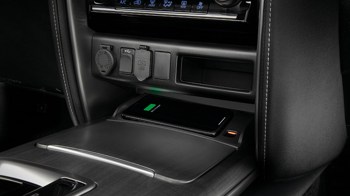 Wireless charger for toyota fortuner deals
