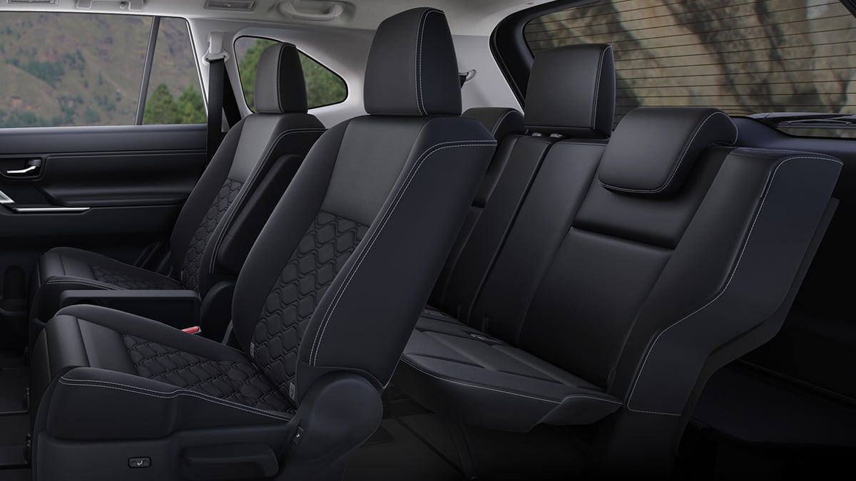 Toyota Innova Zenix | MPV | Toyota Laos